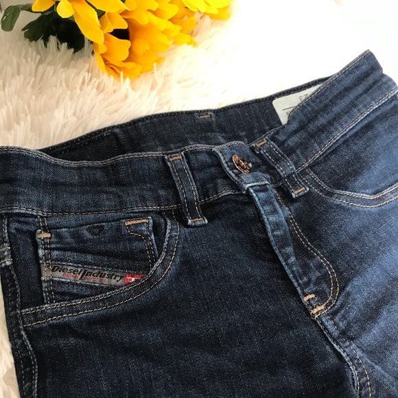 🔥 Diesel Women’s Stretch Liver ss Legging Jeans🔥 - Picture 4 of 8